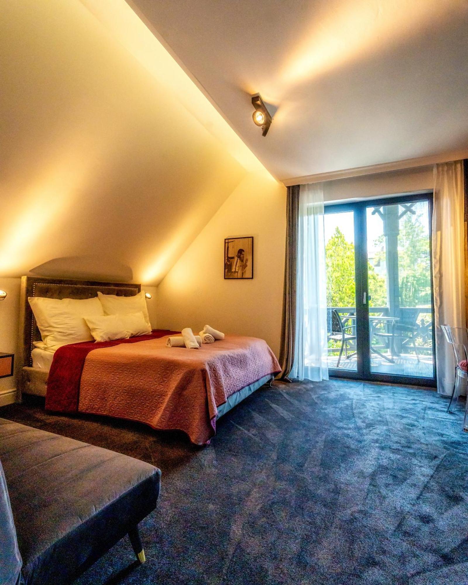 Villa Viktoria 巴拉顿菲赖德 外观 照片